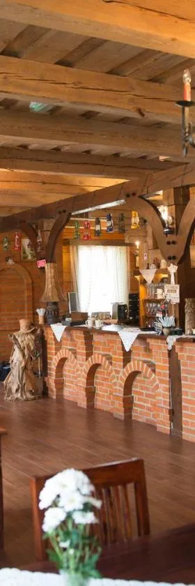 OBERŻA，位于Borsuki的酒店