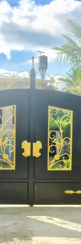 Guest House Lali Kostava 14，位于祖格迪迪的酒店
