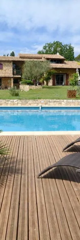 Mas au Cœur de La Provence & SPA，位于圣卡纳的酒店