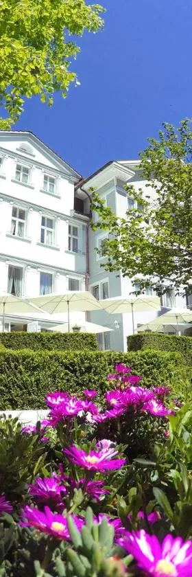 Hotel & Spezialitätenrestaurant zur Linde，位于图芬的酒店