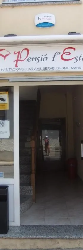 佩松莱斯塔德酒店，位于圣霍安-莱斯丰特斯的酒店
