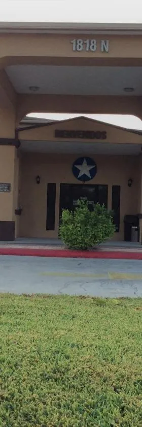 Texas Inn - Welasco/Mercedes，位于韦斯拉科的酒店
