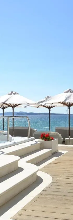 Delfino Blu Wellness Boutique Hotel，位于圣斯特凡诺斯的酒店
