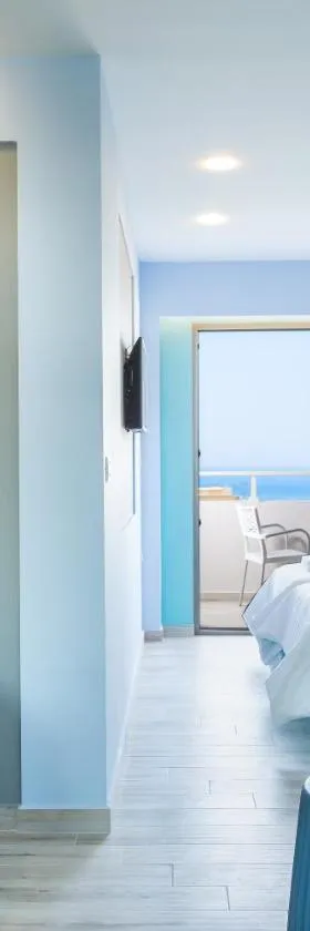 Menta City Boutique Hotel，位于罗希姆诺的酒店