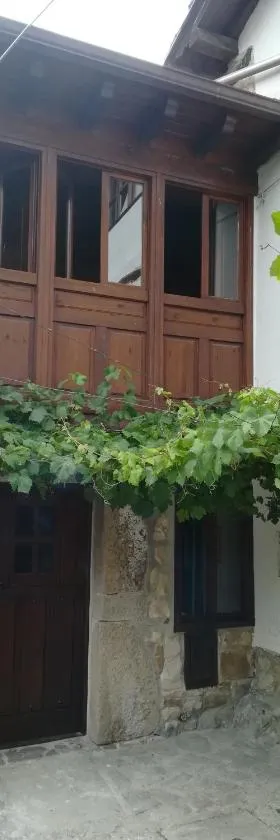 La Casina de Felix，位于Alles的酒店