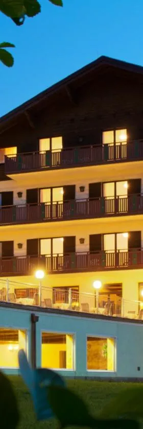 Seehotel Garni Pöllmann，位于蒙德塞的酒店