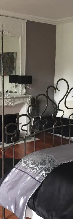 Chateau Anaselle，位于Condé-sur-Noireau的酒店
