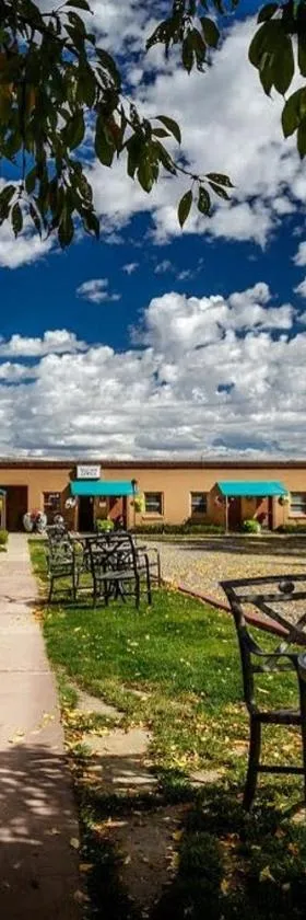 Stone Lizard Lodge，位于布兰丁的酒店