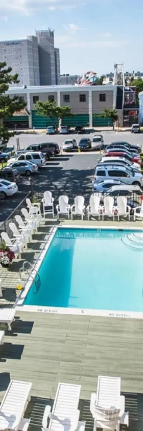 Beach View Hotel，位于柏斯海滩的酒店
