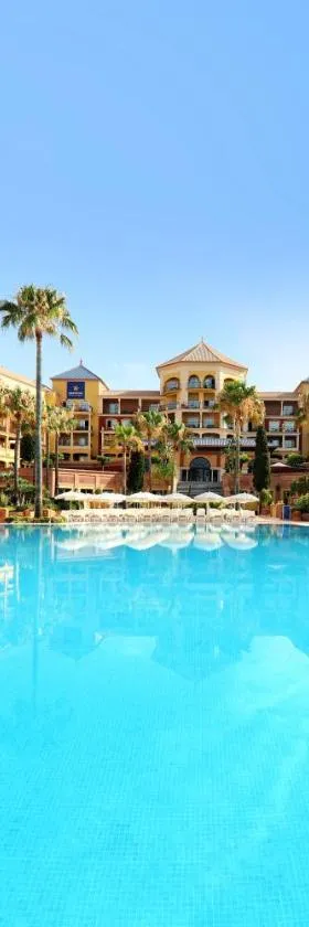 Iberostar Waves Málaga Playa，位于托罗克斯科斯塔的酒店