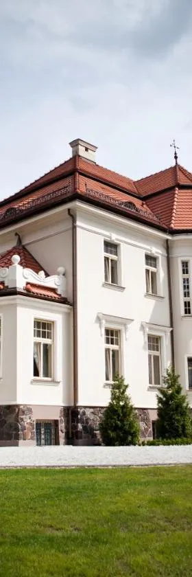 Pałac Tłokinia，位于卡利什的酒店