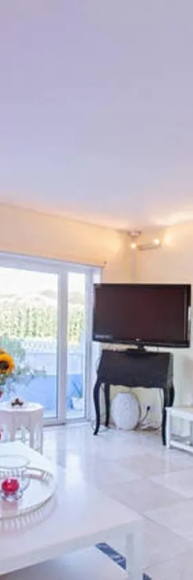 CAMINHOS DE SANTIAGO - VillaMaria BEACH HOUSE，位于莱萨·达·帕尔梅拉的酒店