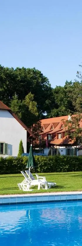 Abbazia Country Club，位于Nemesnép的酒店