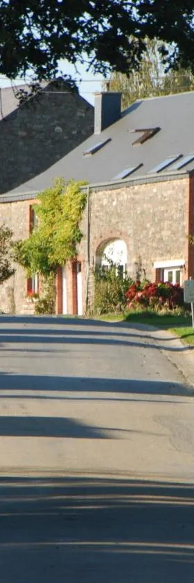 特洛伊瓦赞床和早餐旅馆，位于Bourseigne-Vieille的酒店