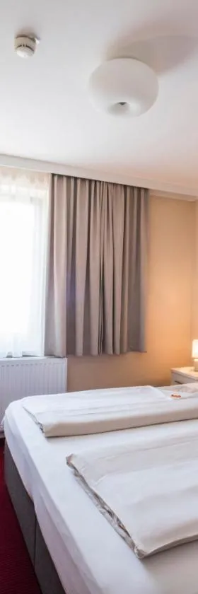 Stadthotel Kramer，位于菲拉赫的酒店
