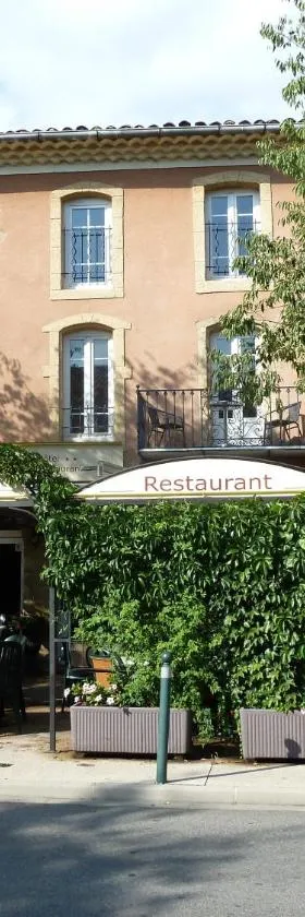 Logis Hôtel La Farigoule，位于圣塞勒莱斯维的酒店