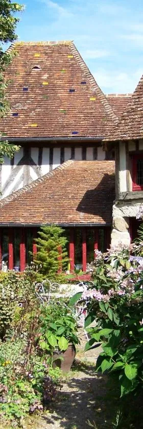 Le Pommenial de la Hérissonnière，位于Saint-Aubin-de-Bonneval的酒店