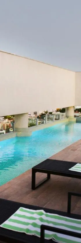 Dubai Suites，位于蒙蒂斯克拉鲁斯的酒店