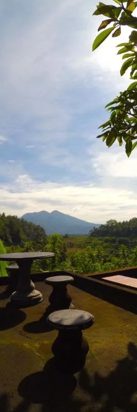 Pondok Batur Indah Homestay Karangasem，位于Tirtagangga的酒店