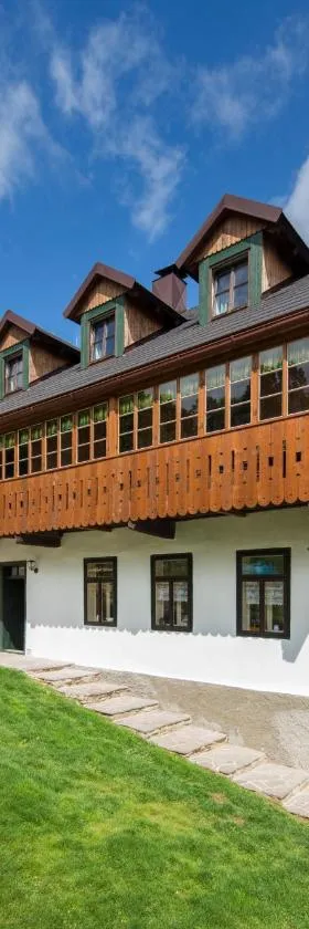 Wellness Hotel Florián České Žleby，位于斯托泽克的酒店