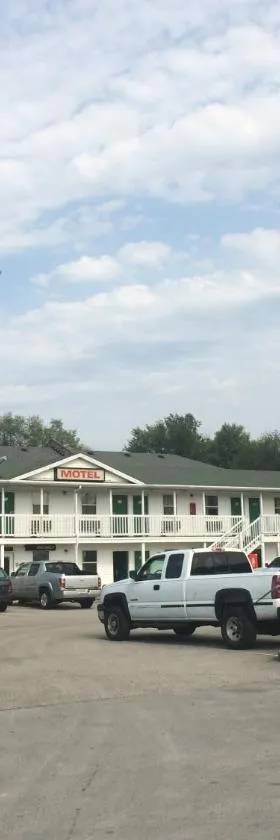 Hoosier Travel Lodge，位于杰斐逊维尔的酒店