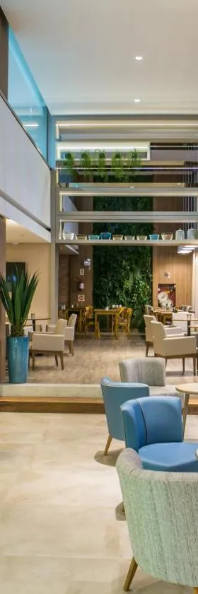 Tri Hotel Premium Criciúma，位于克里西玛的酒店