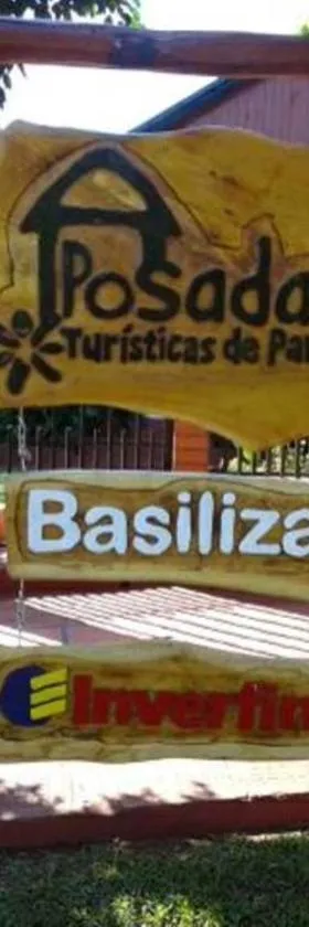 Posada Basiliza, Encarnación PY，位于恩卡纳西翁的酒店