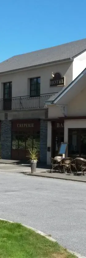 HOTEL RESTAURANT La CREPERIE Du CHATEAU，位于克朗的酒店