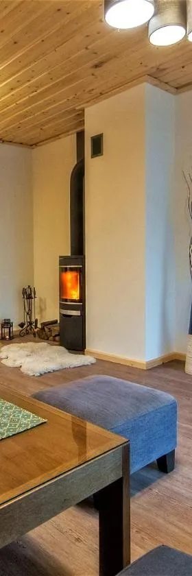 Apartamenty 58 Czarny Groń，位于日基的酒店