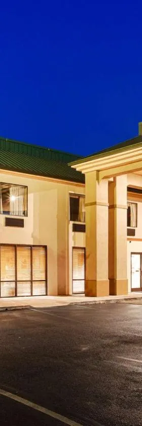 Best Western Lumberton，位于兰伯顿的酒店
