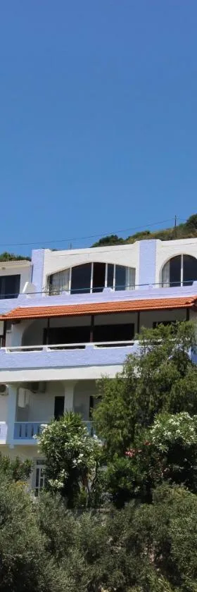 Lofos Hotel，位于普拉基亚斯的酒店