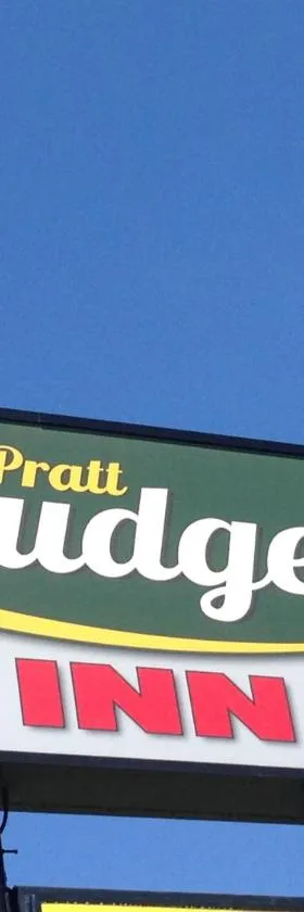 Pratt Budget Inn，位于Pratt的酒店
