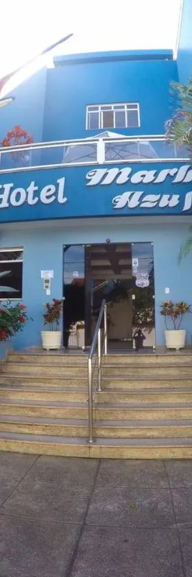 马林阿祖尔酒店，位于伊利利的酒店