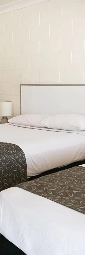 Augathella Motel & Caravan Park，位于Augathella的酒店