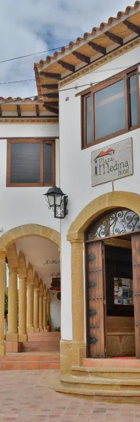 Plaza Medina Hotel，位于萨奇卡的酒店