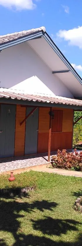 迈沙良班苏安萨克贾伊旅馆，位于迈萨良的酒店
