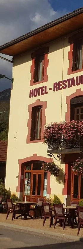 Hôtel Ducret，位于Champfromier的酒店