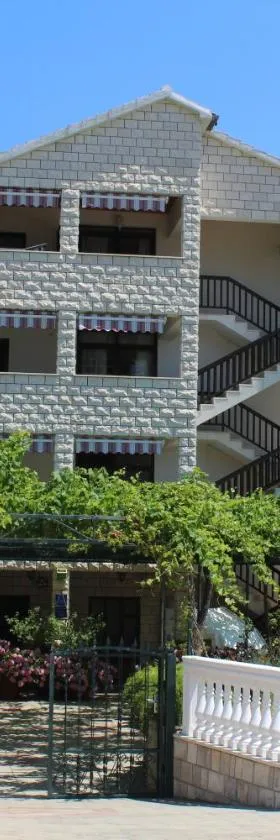 Apartments Sveti Anton，位于奥瑞比克的酒店