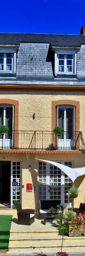 Logis Hôtel Restaurant Le Lascaux，位于蒙蒂尼亚克的酒店
