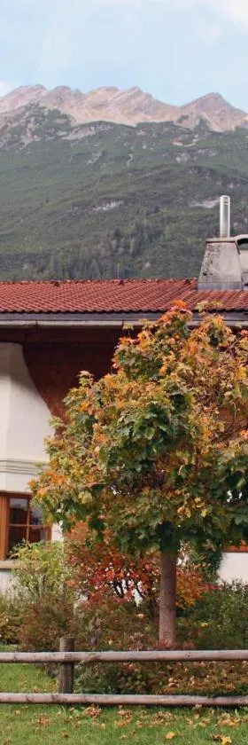 Ferienwohnung Sonja，位于Elmen的酒店