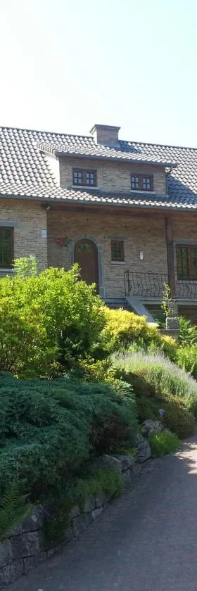 尚布雷泰菲尔住宿加早餐旅馆，位于吕斯坦的酒店
