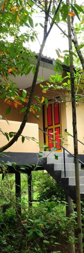 阿姆巴拉马休闲酒廊度假村，位于Hanwella的酒店