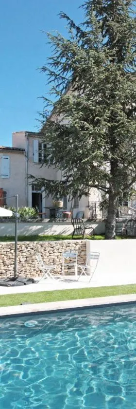 Cottage provencal - Villa saint Marc，位于福卡尔基耶的酒店