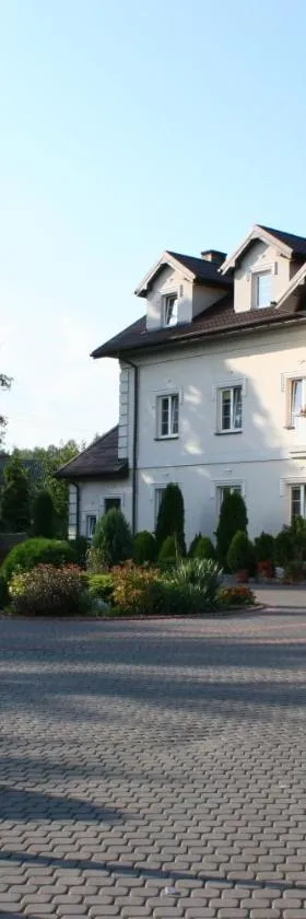 Gościniec Kuklówka，位于拉德兹乔伊斯的酒店