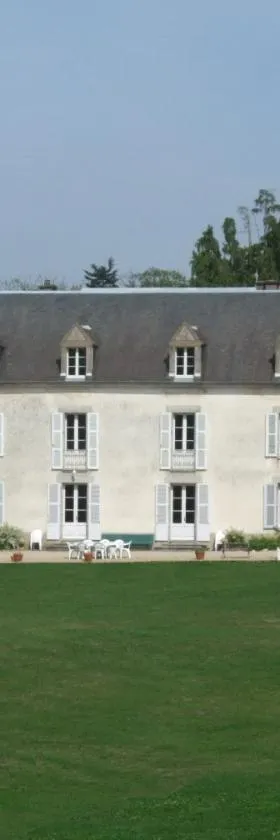 Château de La Ville-Huë，位于Guer的酒店