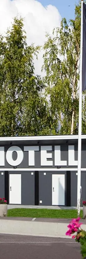 Drive-in Motell，位于米约尔比的酒店
