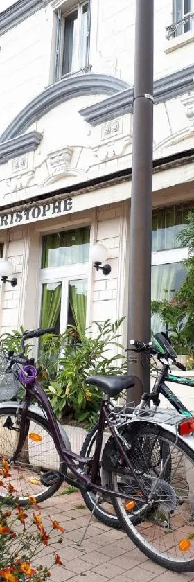 Le Saint Christophe，位于卢瓦尔河畔科讷库尔的酒店