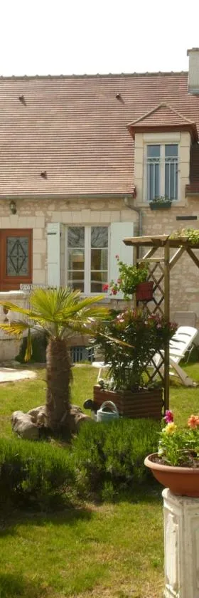 Aux Jardin's de la Bosniere，位于Cussay的酒店