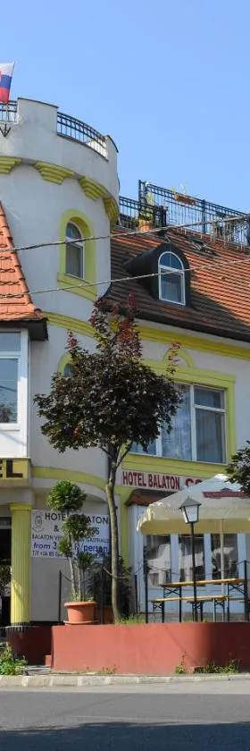 Hotel Balaton Fonyód，位于福纽德的酒店
