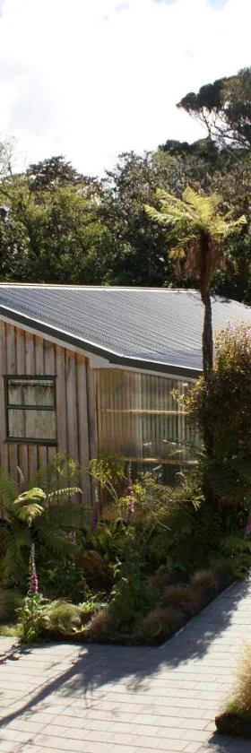 Kaka Retreat Motel, Stewart Island，位于半月湾的酒店